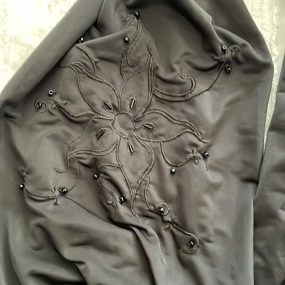 Sexy halter top with beaded detail - Picture 2 of 3